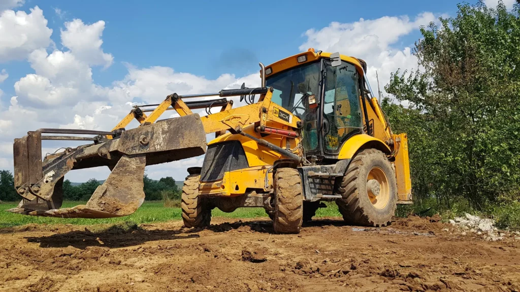 Image of grading equipment being operated at residential grading project in Milwaukee